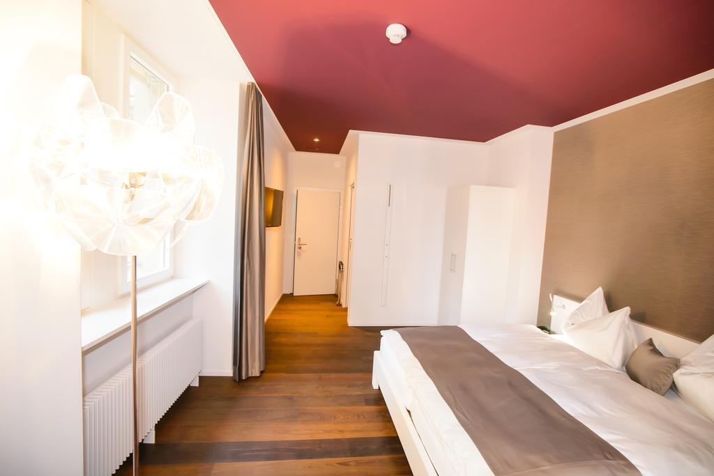 Chambre Double Élégante avec Balcon